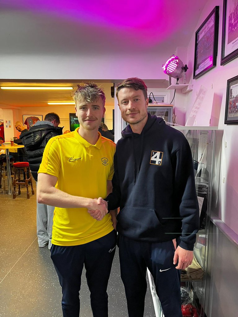 WinslowUtdFC's tweet image. Dan Woolley receives MOTM tonight for his outstanding performance and two great goals! 💛💙

Sponsored by #KPIHealth