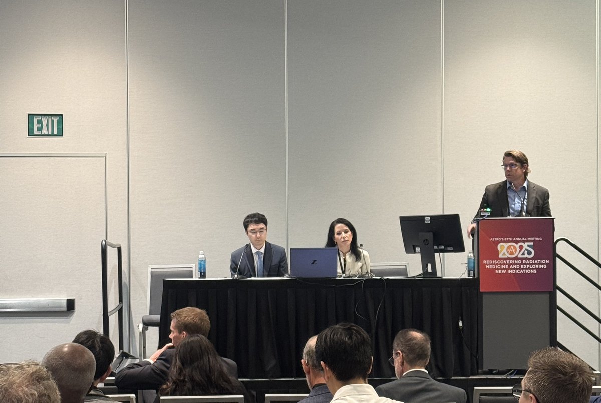 UTSW_RadOnc's tweet image. Associate Medical Director of Rad Onc, Dr. @DominicMoonMD, was a moderator for a packed room during the H&N session called “Refining Radiation: What Clinical Trials Can Tell Us.” #ASTRO25