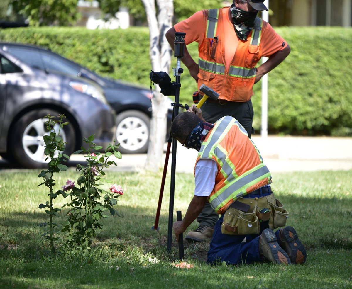 Hillwig_Goodrow's tweet photo. Land surveying is the art and science of establishing or reestablishing corners, lines, boundaries, and monuments of real property (land) based upon recorded documents, historical evidence, and present standards of practice. https://t.co/v1Xn9wxk2i