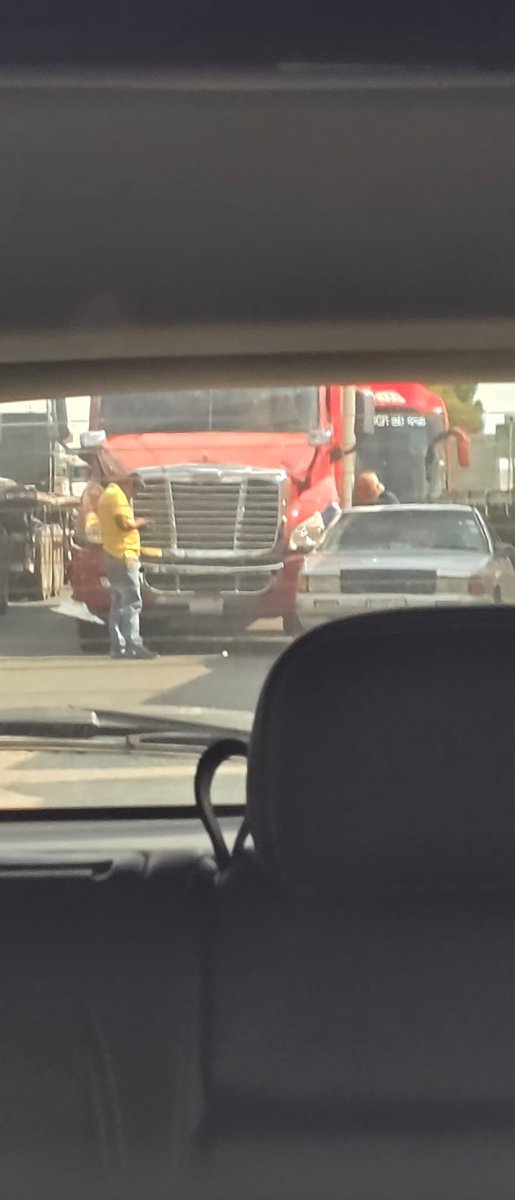 om1245a's tweet photo. @CAPUFE  antes de la caseta  de San Martín autopista México puebla sentido puebla https://t.co/k9Ojqg2LFs
