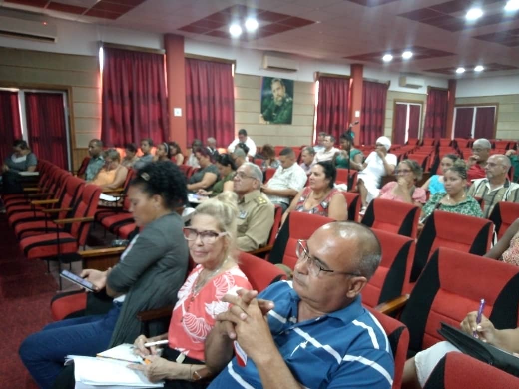 En Mayabeque, el Presidente del Tribunal Provincial Popular informa en sesión del Consejo Provincial del Gobierno sobre aspectos de interés del quehacer judicial. Los miembros de este órgano reconocieron la labor desplegada por los tribunales durante el período.#NiUnPasoAtras