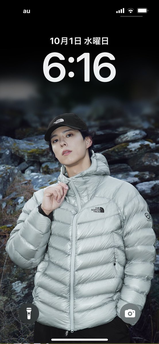 mm_cool0205's tweet photo. 'On My Way'의 FANCHANT를 할 자신이 없다. @bogummy , you and I, take me hand...ok ♫나중에 10일이면 외울거야💕
#BEWITHYOU 🚂
#finalinSeoul #D10
#ParkBoGum
#パクボゴム ⁶¹⁶
#朴宝剣
#박보검 ⸜( ॑꒳ ॑ )⸝⋆*
#พัคโบกอม
#thenorthface🇰🇷 https://t.co/Mwopaj0RIC