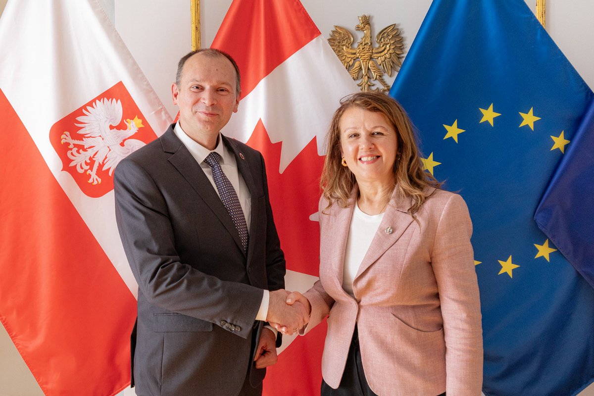 Situation at the NATO Eastern Flank, prospects for the end of Russian aggression on Ukraine, and Poland's support for Ukraine among the topics of my conversation with <a href="/JulieDzerowicz/">Julie Dzerowicz</a>, Chair of the Canadian NATO Parliamentary Association.
Conversations with MP Dzerowicz are always