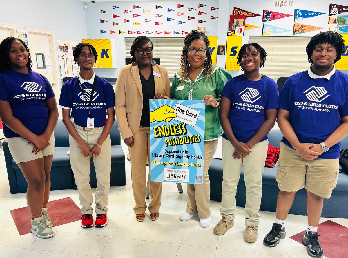 MobPubLib's tweet image. Library Card Sign-Up Month is about connection!✨ Director Jurée Hall visited the @bgcsouthal Bernard Malkove Branch, sharing how a library card opens doors to reading, learning, and endless opportunities! #OneCardEndlessPossibilities #MobilePublicLibrary #BGCSA #Community