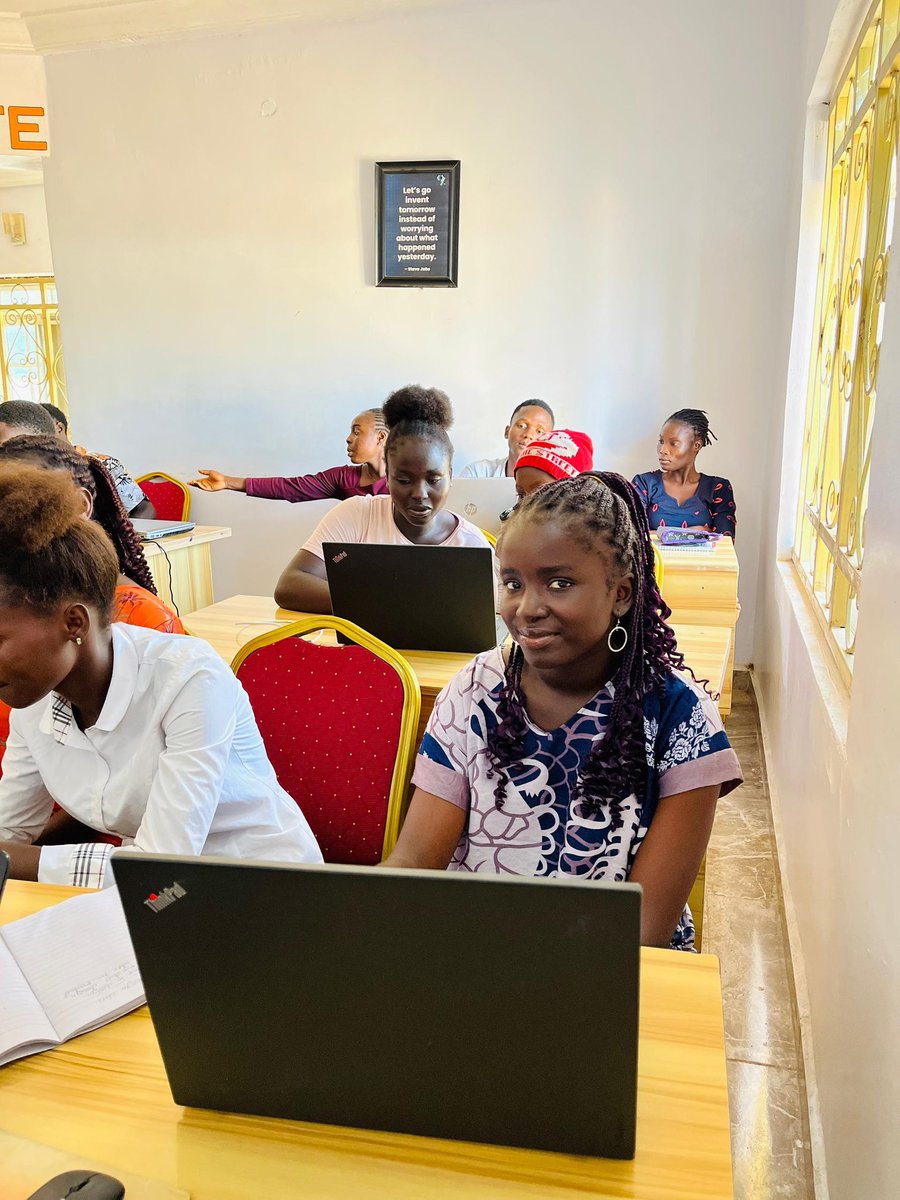 junior_rims's tweet photo. Another day, Another design unlocked......
Little steps, big growth.
Our Graphic Design class at @LangtangIHub with @Heiz__Max  is improvising 

It's quite great seeing our ideas come to life visually and that's the kind of magic we signed up for....

We continue tomorrow 💪💪 https://t.co/tKvsiclyYD