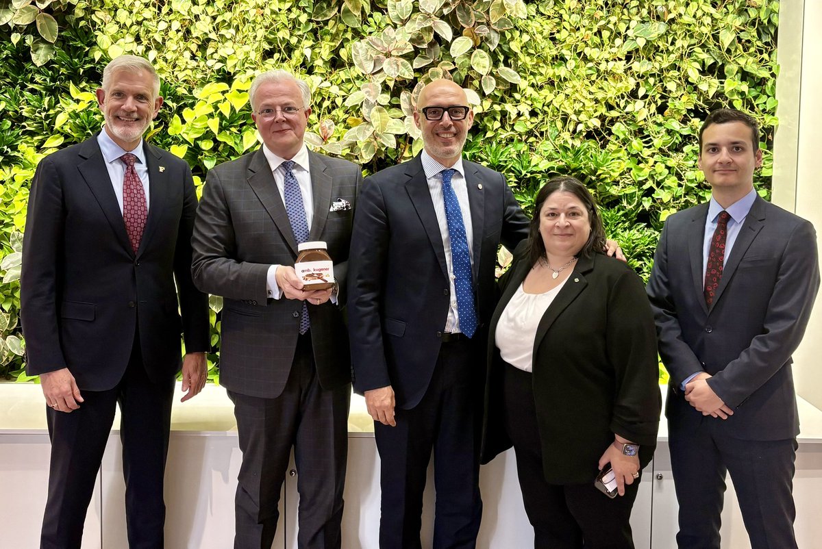 Deligthed to meet Managing Director #Ferrero #Canada Omar Zausa &amp; Sr VP Gerald Kunde &amp; VP Stephanie Cass <a href="/FerreroNACorp/">Ferrero North America</a>, the #Italian multinational Group with its Global  Headquarters in #Luxembourg discussing the continued cooperation 
🇱🇺 🇮🇹 🇨🇦 <a href="/LUinOttawa/">LUinOttawa</a>
