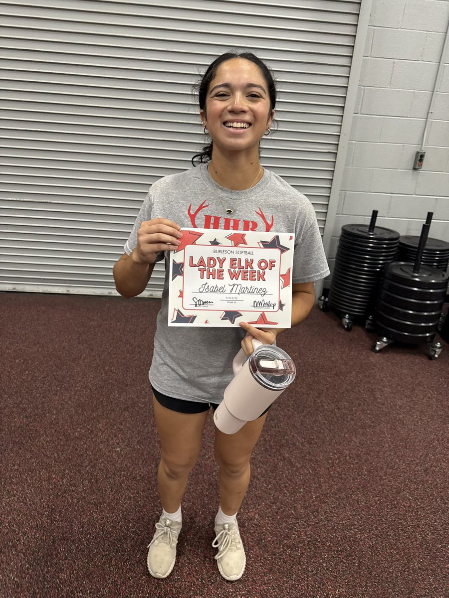 Late post but look at these 2 amazing athletes who earned Lady Elk of the Week!!! Their hard work doesn’t go unnoticed!!! #HHB #LEOTW