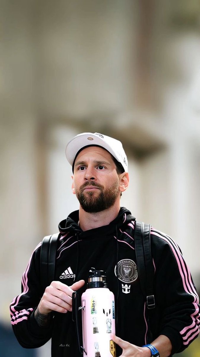 Messi10Total's tweet photo. Hoy juega la Cabra. 🐐 https://t.co/J8vOlzlSPA