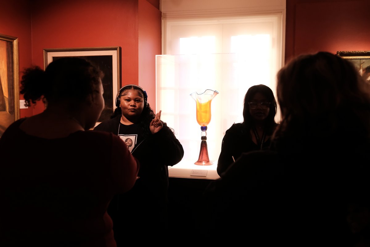 SaginawArt's tweet photo. What an honor to host morning and afternoon sessions of the Saginaw Career Complex SCC Graphic Arts at the museum. Its wonderful to host our next generation of artists!
#artsforall #saginawmichigan #saginawartmuseum #art https://t.co/clhEAFamw9