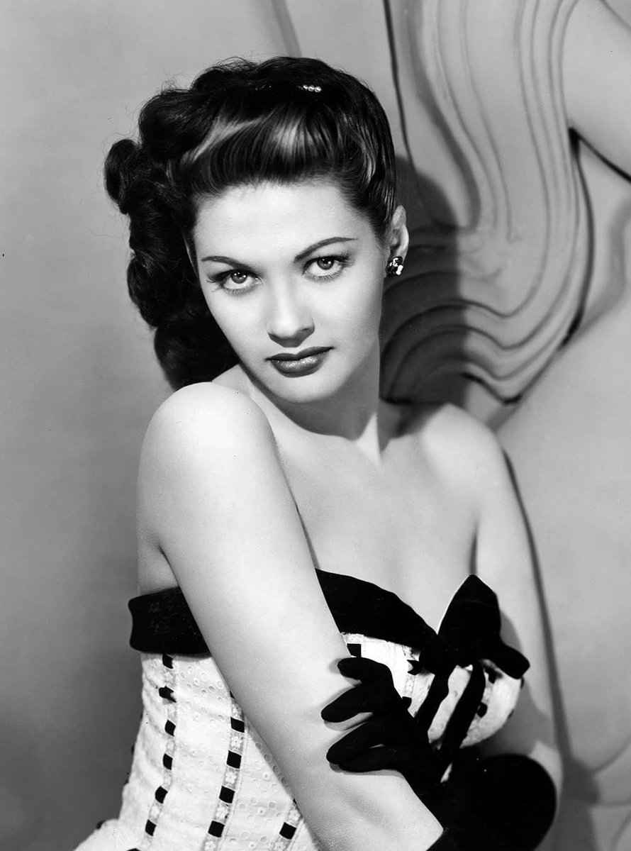 vintagetake's tweet photo. Criss Cross, 1949

#elegantcinephile https://t.co/GhWoQJfr5M