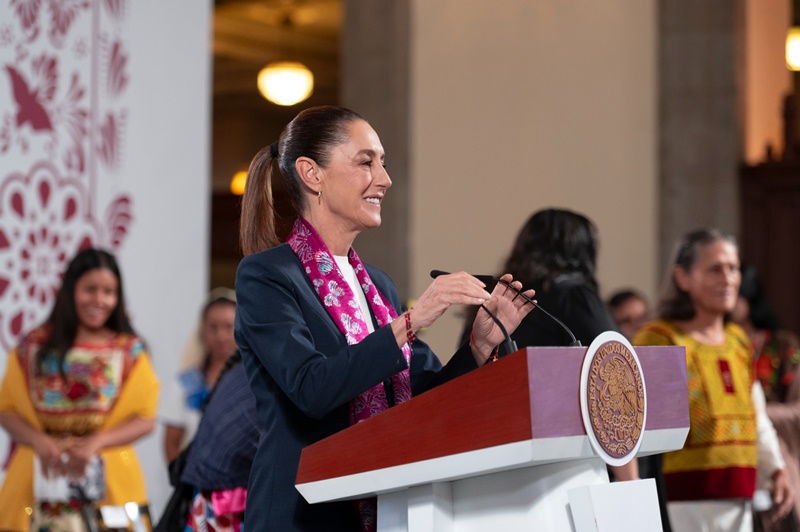 🚨 #Seguridad | @ClaudiaSheinbaum anuncia medidas para proteger al personal médico en Sinaloa y frenar la #ExtorsiónTelefónica con control en la venta de chips y nueva ley de seguimiento. #SaludSegura #LeyContraLaExtorsión mayacomunicacion.com.mx/medicos-en-sin…