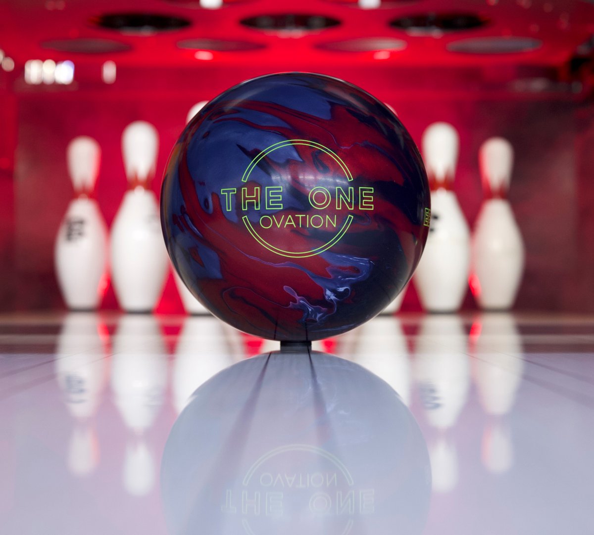 This One deserves a round of applause. 👏
#EboniteBowling #OneOvation #BowlToWin #HK22C