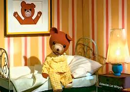 <a href="/prezydentpl/">Kancelaria Prezydenta RP</a> WSPANIALE. 
BRAWA dla Pierwszej Damy Marty Nawrockiej.
"Jestem sobie mały miś, śmieszny miś, 
Znam się z dziećmi nie od dziś!"
CUDOWNA, kultowa,  bajka - dobranocka - dla dzieci.