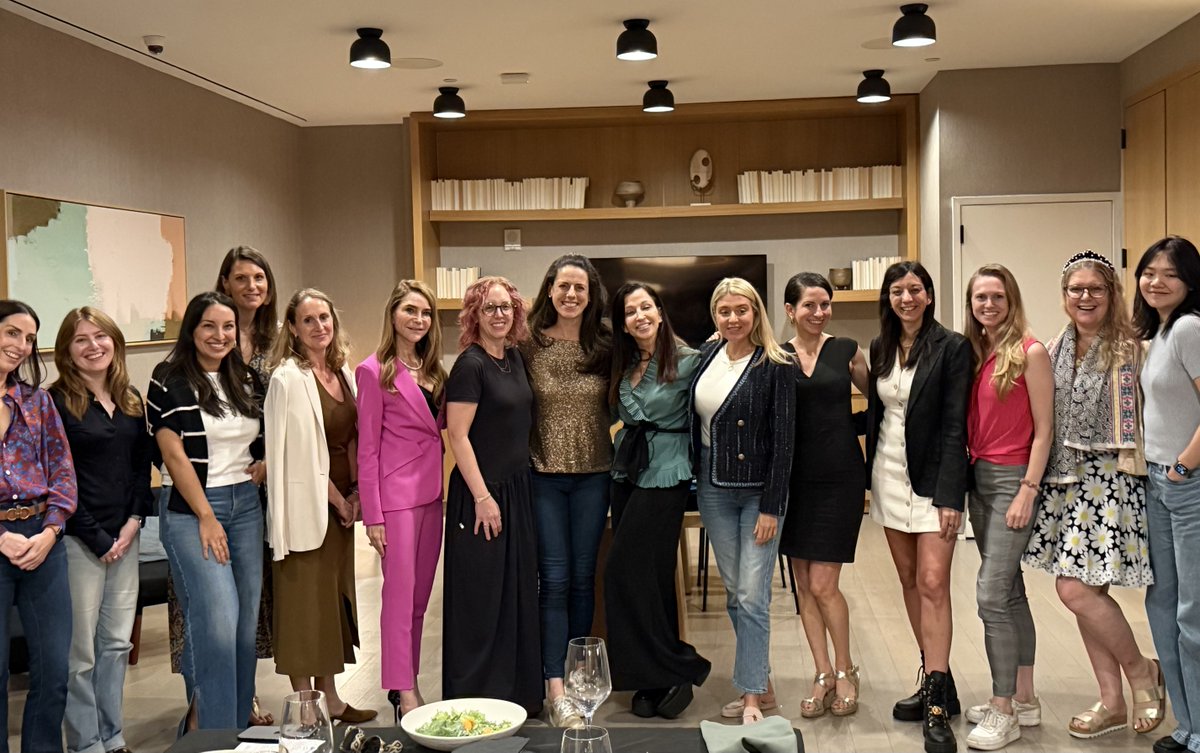 What a wonderful Women Founder and Investment Luncheon built around connection, support, and real collaboration! 🌟🍽️

So grateful to <a href="/Jess_L_Lynch/">Jess Lynch</a>, <a href="/themelish/">Melissa Marks</a>, and the <a href="/GundersonLaw/">Gunderson Dettmer</a> team for bringing brilliant and fabulous founders and investors to the table. The agenda was