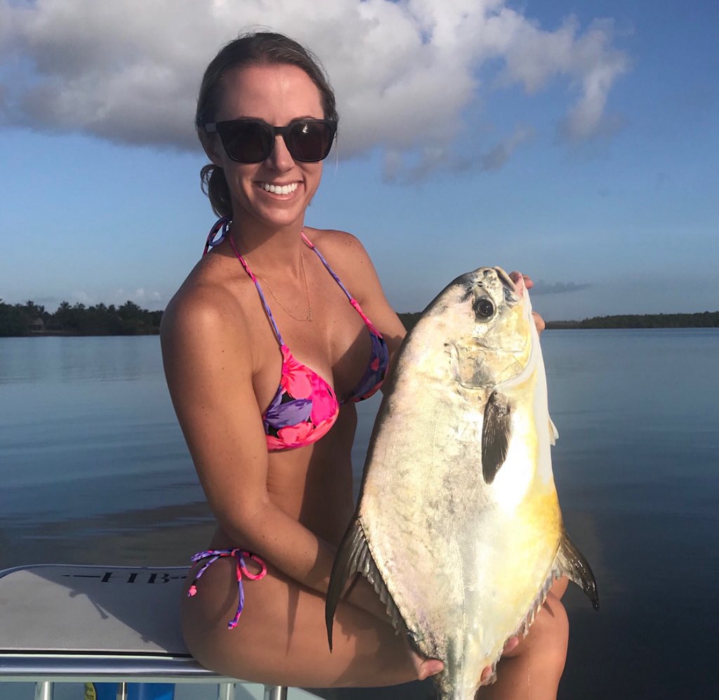 hanacoops512's tweet photo. Epic day on the flats, I love sight casting to these tailing Permit 💙🙏🏼 Caught 6 of 8 ( the other two got sharked 😱 #sharkweek ) https://t.co/yoRG5y8I7G
