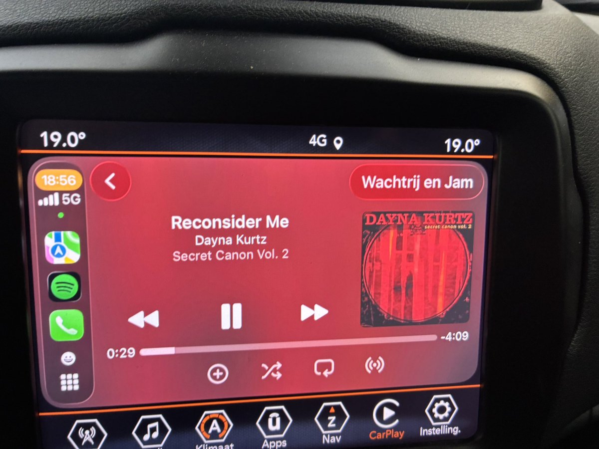 traveling with good music, what more could you want? @daynaKurtz see you in February