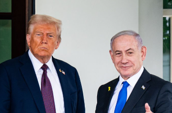 dexter_doggie's tweet image. The last week or so, Trump&apos;s looked particularly out of it: tired, dispirited, droopy, eyes barely open. More health problems? #TrumpIsUnwell #TrumpIsUnfit