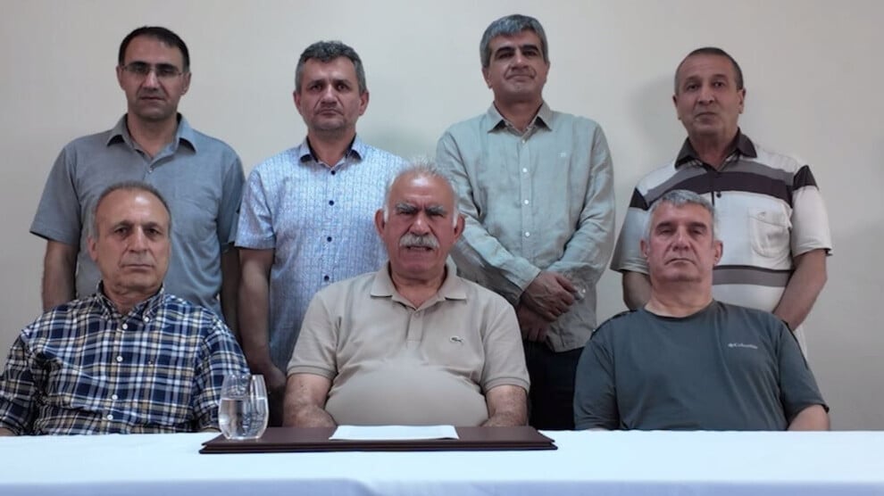KJK_English's tweet photo. Leader Öcalan writes a letter to the Yazidi community in Shengal: I protect your existence and your rights
“To the Shengal administration and the Yazidi community...

I am not Yazidi, but I have taken your pain and your identity to heart...👇
https://t.co/SB2zHnuv3E https://t.co/DMCJ58kn5l