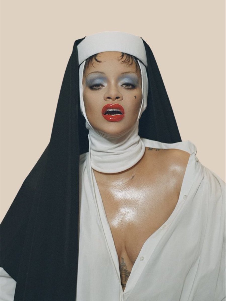 RNavyBrazil's tweet image. Rihanna ultrapassou 95 milhões de ouvintes mensais no Spotify, pela primeira vez em sua carreira.
