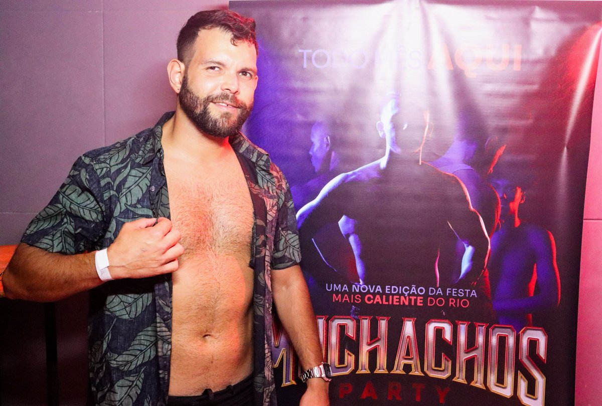 muchachosparty's tweet photo. 📸 Mais momentos que só a #MuchachosParty entrega… 😏
💥 18/10 tem de novo – e vai ser ainda maior!

#MuchachosParty #RioDeJaneiro #FestaLGBT #GayPartyRio #NoiteDoRio #OusadiaSemLimites #BaladaLGBT #RioGay #FervoDoRio #Darkroom https://t.co/G7vJuVbSdf