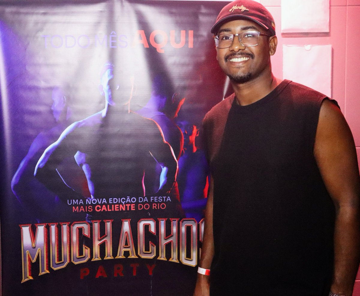muchachosparty's tweet photo. 📸 Mais momentos que só a #MuchachosParty entrega… 😏
💥 18/10 tem de novo – e vai ser ainda maior!

#MuchachosParty #RioDeJaneiro #FestaLGBT #GayPartyRio #NoiteDoRio #OusadiaSemLimites #BaladaLGBT #RioGay #FervoDoRio #Darkroom https://t.co/G7vJuVbSdf