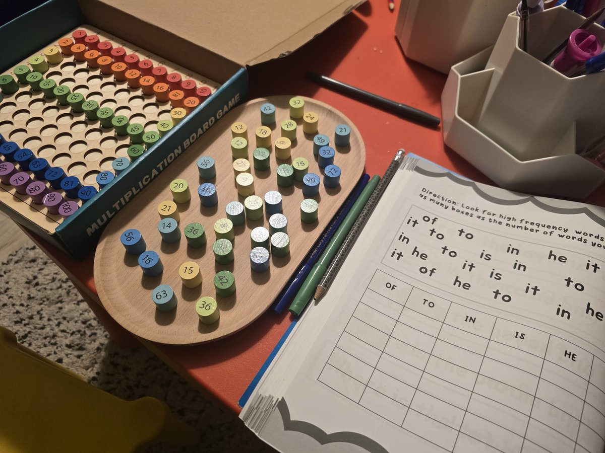 mydragonlibrary's tweet image. Using up some test printouts for a quick challenge. Practising muktiplication with tokens and a few activities from a workbook. I like to lay these out for the kids thr night before so they can do them before school if they like or leave it for later. #homework #practiceAtHome