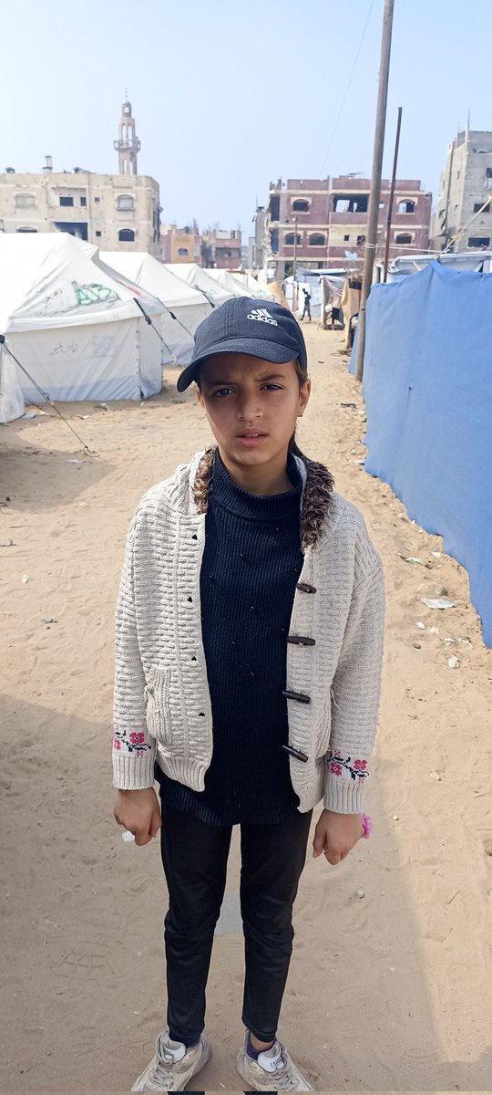 EleenSharaf's tweet image. 💔 I’m Eleen, 12, from Gaza. We have no food, no water, no medicine, no shelter. Every moment is a struggle to survive. Please help us and share my voice with the world:
 gofund.me/444e1b31 🌍🙏
 #Gaza #HelpChildren