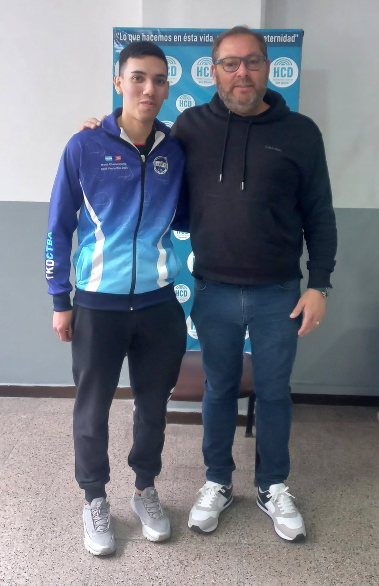 juanjo_castro's tweet photo. ¡Conozcan a Brian, el joven talento de Santa María! Con 22 años y 16 años de dedicación al taekwon-do, Brian ha acumulado un impresionante récord: 8 veces campeón nacional🏆, medallas de bronce 🥉en Sudamérica y el mundo, plata🥈 en Sudamérica y oro🥇 y bronce🥉 en Panaméricano. https://t.co/KFTkytep2a