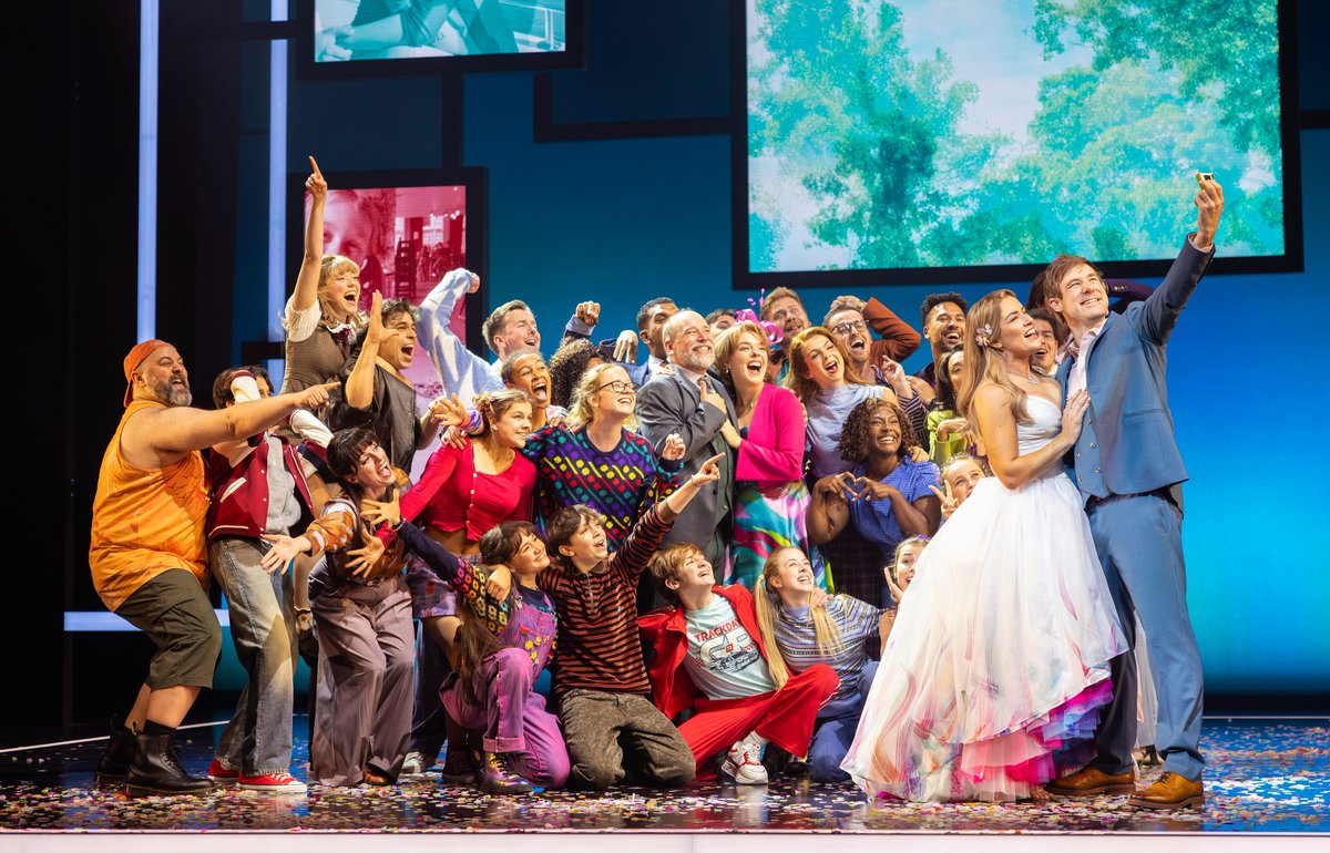 normanfm1066's tweet image. #Opening #pressnight @PalaceAndOpera @1330musical - @backstagebilly  review later .. @luciejones1
Tickets: atgtickets.com/shows/13-going…
Jenna Rink is an adorably awkward 13 year-old girl who wishes she could skip over the misery of High School.