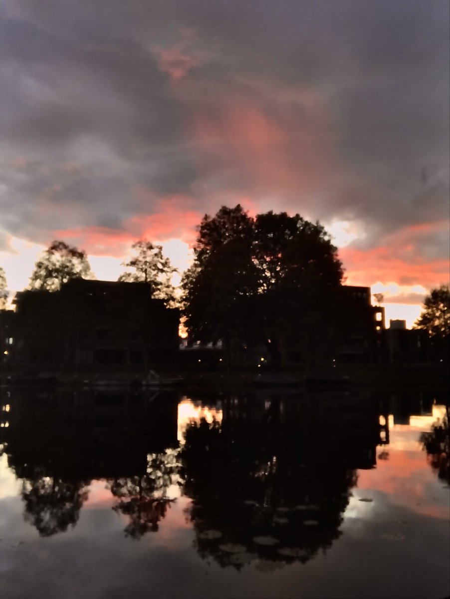 A few moments later! #zonsondergang #Woerden