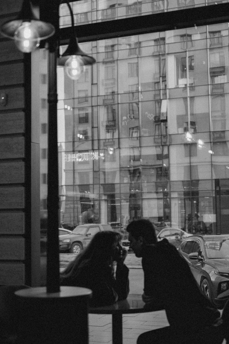 Ojalá un café 
y estar cerquita de ti.
Aunque el café es lo de menos...