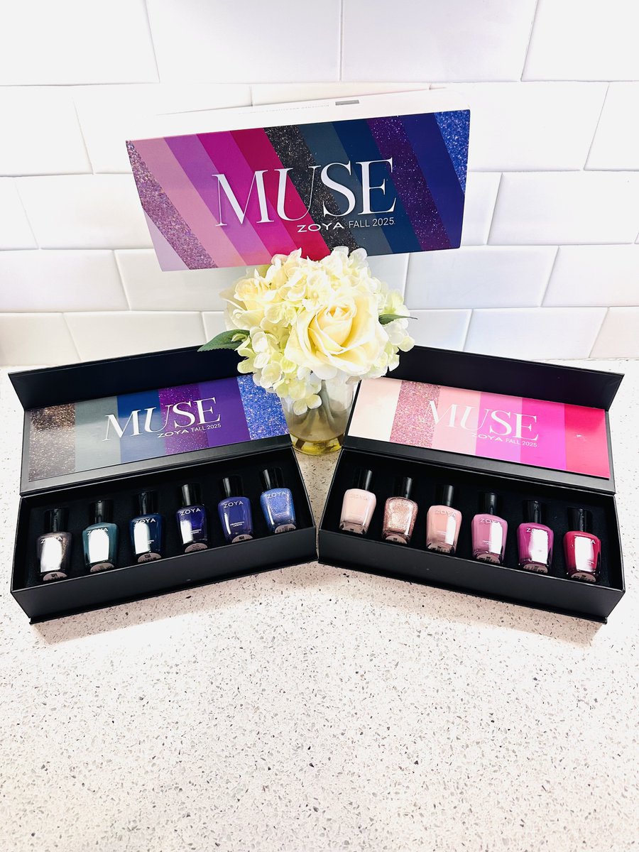 jsismee's tweet photo. 🍁NAIL OBSESSED? You need to see the NEW @ZoyaNailPolish Muse Fall 2025 Collection + October’s moody green shade, Tempest!💅✨ Full swatches, reviews &amp; tips 👉 https://t.co/QkKhnCNV1J

#Zoya #FallBeauty #CleanNails https://t.co/3bWjTaXRAC