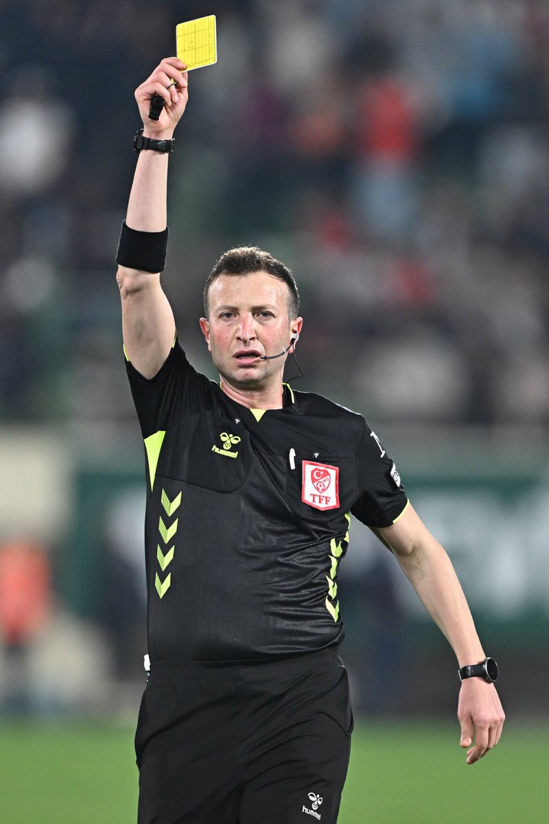 Galatasaray - Beşiktaş derbisi için MHK’nın gözdeleri Atilla Karaoğlan ve Yasin Kol.

(Umut Eken)