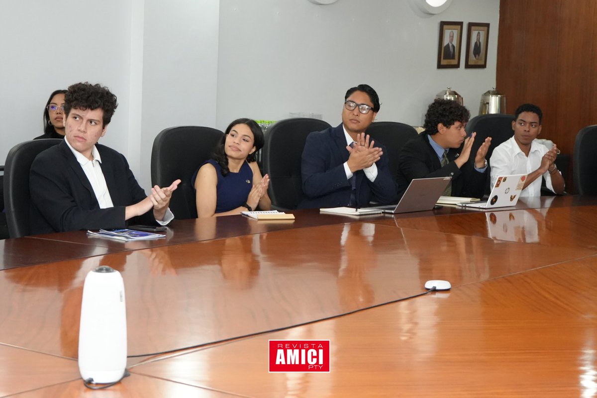 Revista Diplomática AMICI tweet media