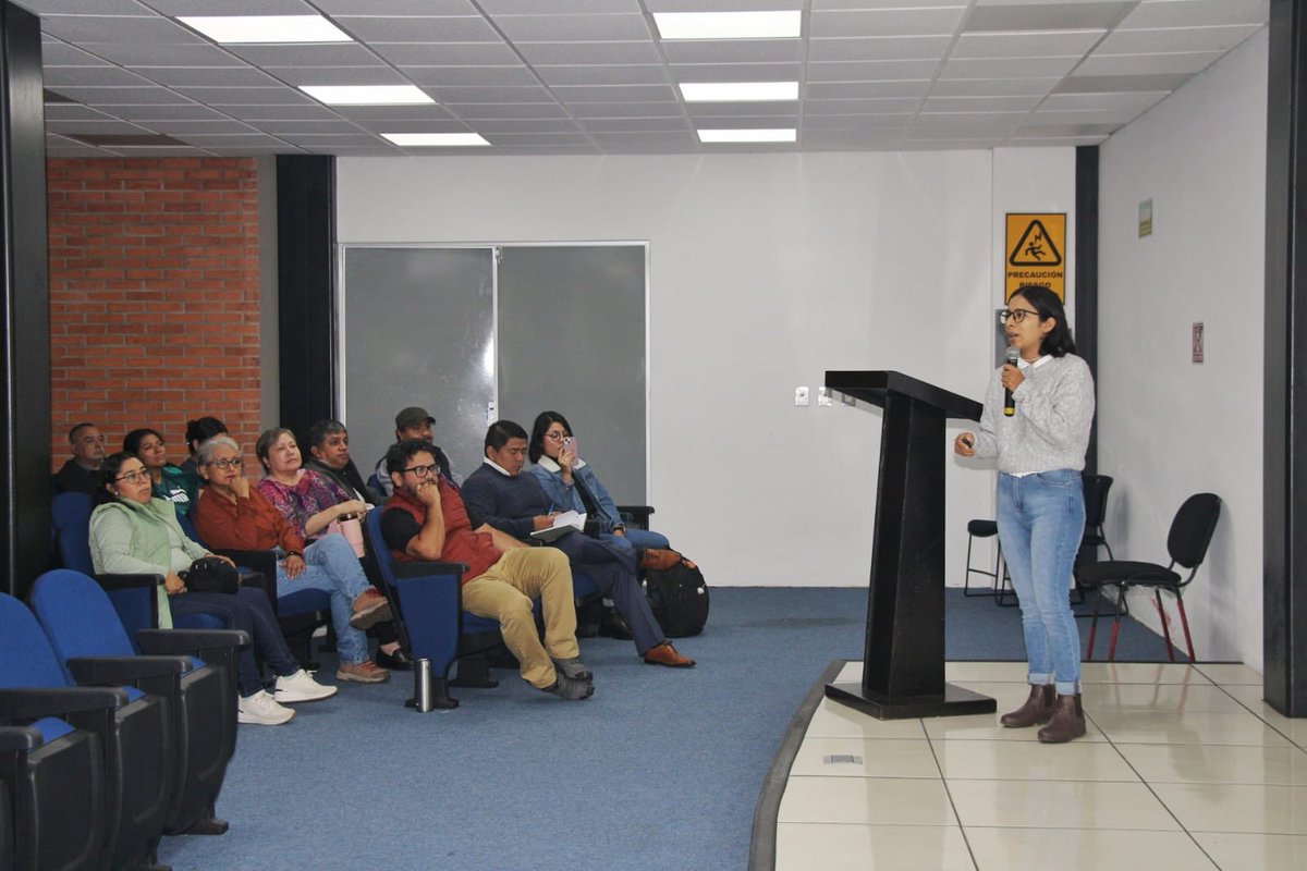 uaemorelos's tweet image. La alumna de la Maestría en Manejo de Recursos Naturales del CIB-UAEM, Suzette Cárdenas Amaya, impartió la conferencia “La diversidad fósil de los artrópodos terrestres en México”, destacando su importancia como indicadores paleoclimáticos y paleoambientales.
#UAEM #CIB