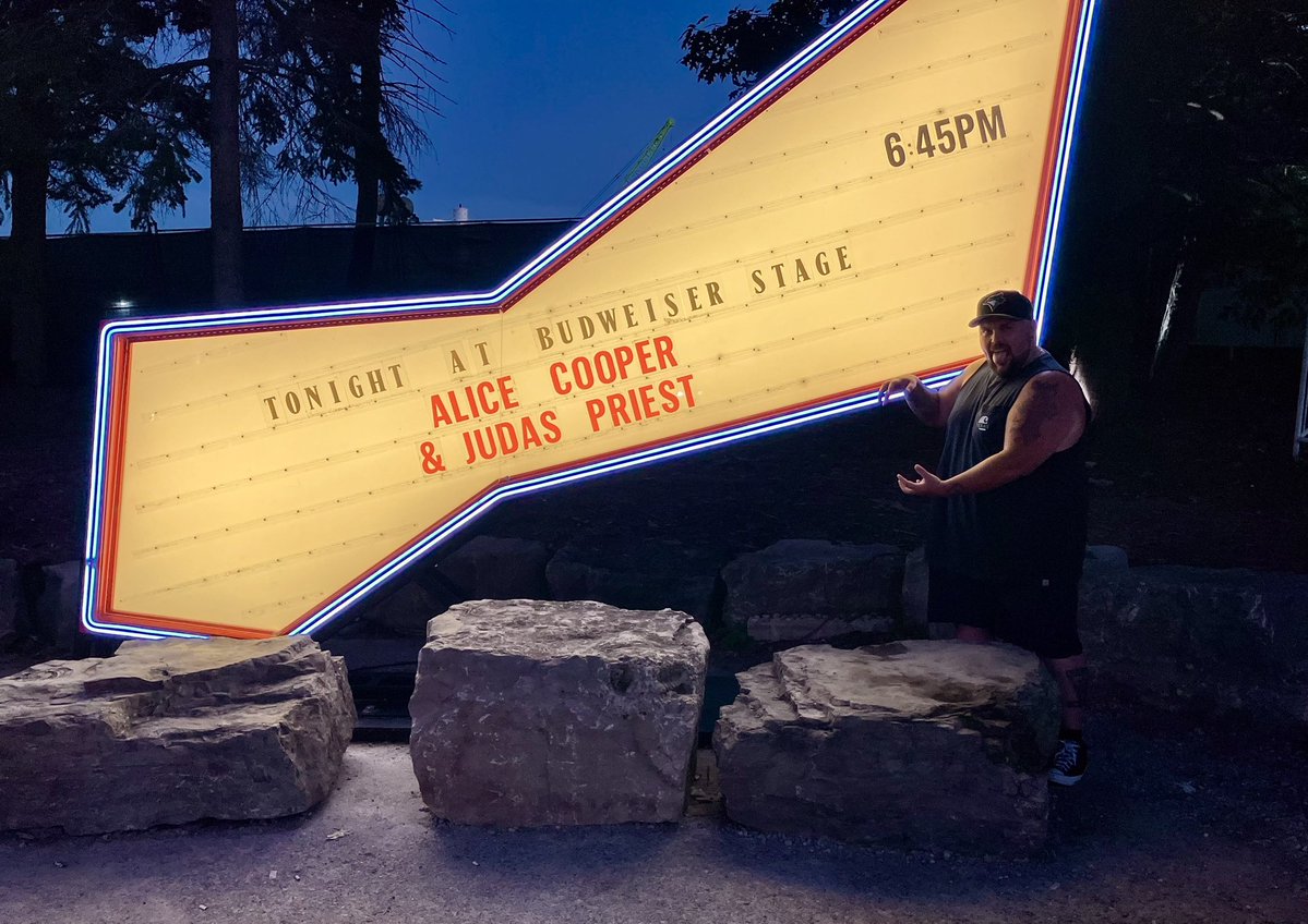 wadeo29's tweet image. 2nd solo concert of THE year … 

@alicecooper 
@judaspriest 

@budweiserstage