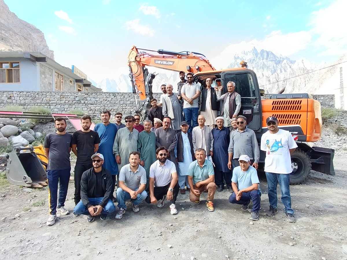 azizpassu's tweet image. For years, we dreamed of having our own excavator — and today that dream has come true! 🚜✨
Proud and happy to finally have this valuable asset for #Passu community. #Milestone #CommunityProgress