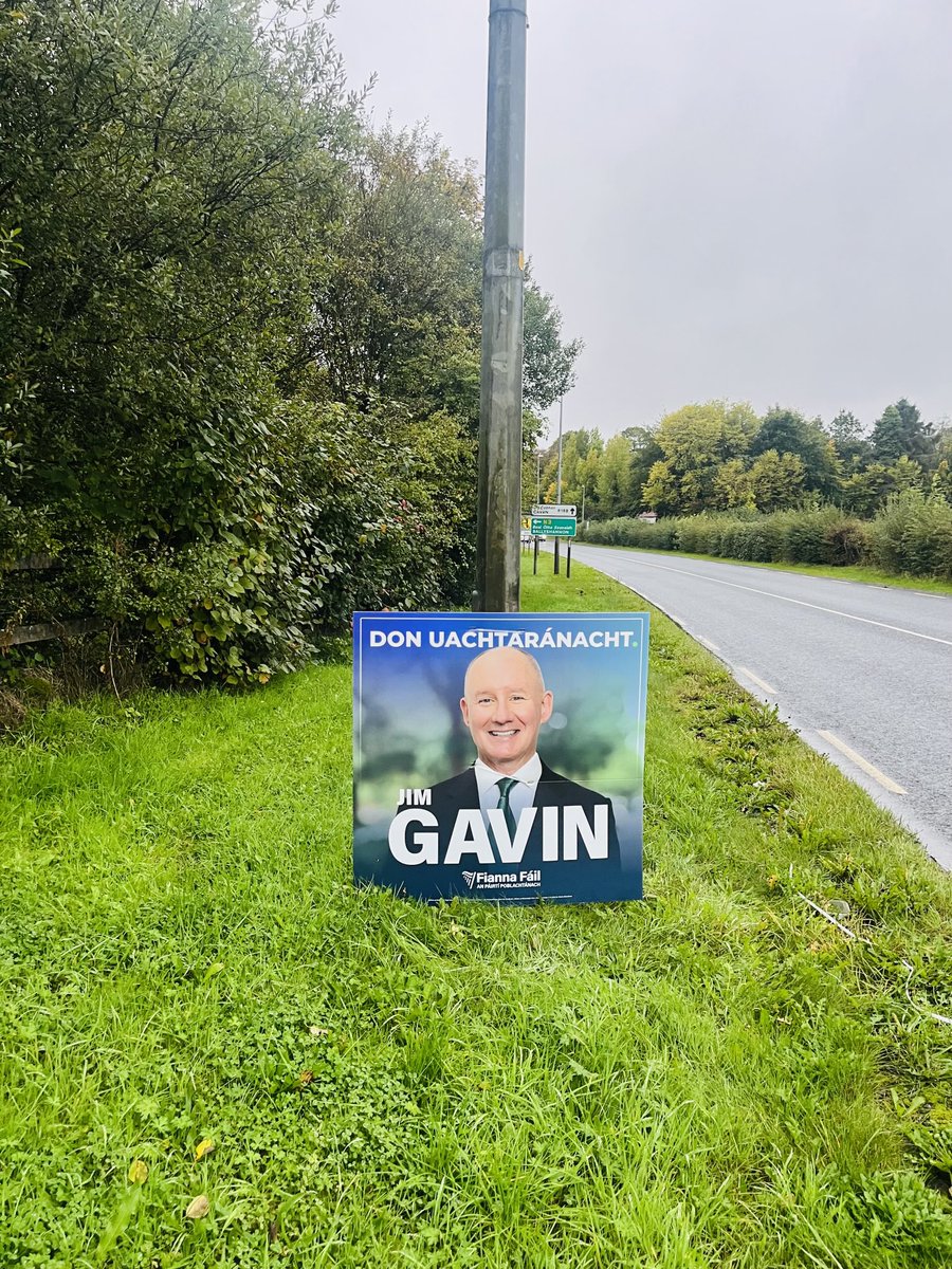 Jim’s fallen down in #Cavan - on the  Cootehill Road if you want to hitch him back up😉