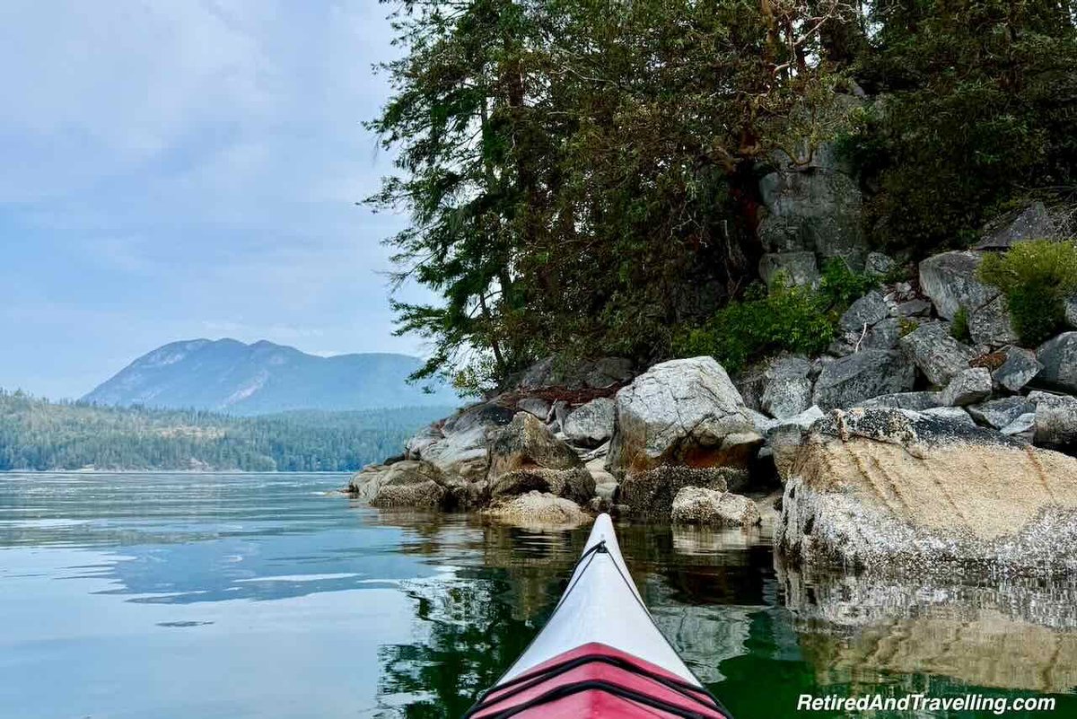 TravelAtWill's tweet image. What a great way to spend a morning!  Kayaking on Porpoise Bay on the Sunshine Coast in BC.  Sure loving our new home!   retiredandtravelling.com/kayaking-on-po… #TTOT #TRLT @HelloBC @BCVacation