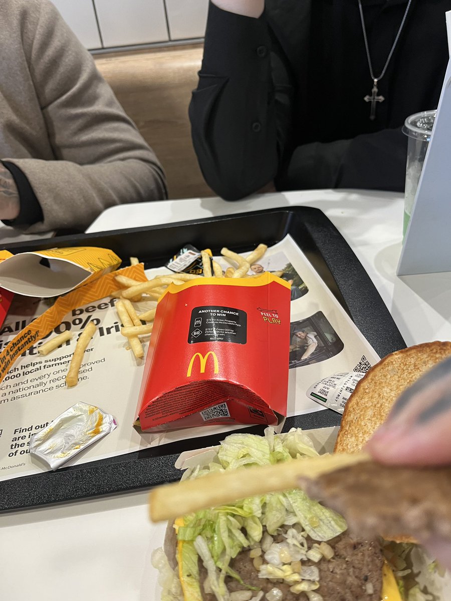 smc_solutions's tweet image. Not a regular visitor to @McDonaldsUK but WTF is this. A Big Mac with burgers that aren’t even as thick as a fry. What a joke.