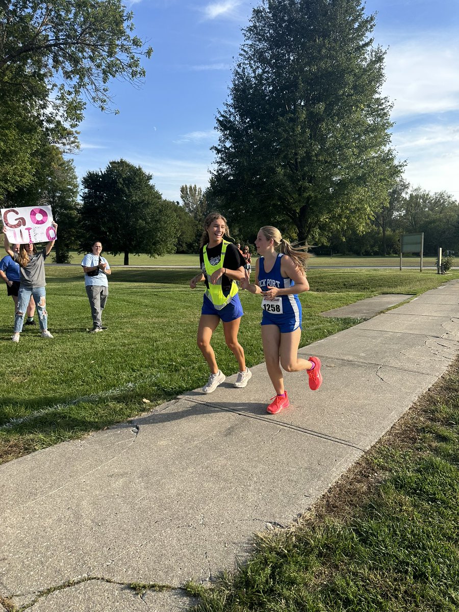 Had a blast supporting Ellie and Anna yesterday! Ellie finished her senior season this spring and now student teaches at Rockport. She is a guide runner for Anna on the XC team. Great job yesterday you two! 

<a href="/ellie_ohlde/">Ellie Ohlde</a> <a href="/RPBlueJays/">Rock Port Blue Jays</a>