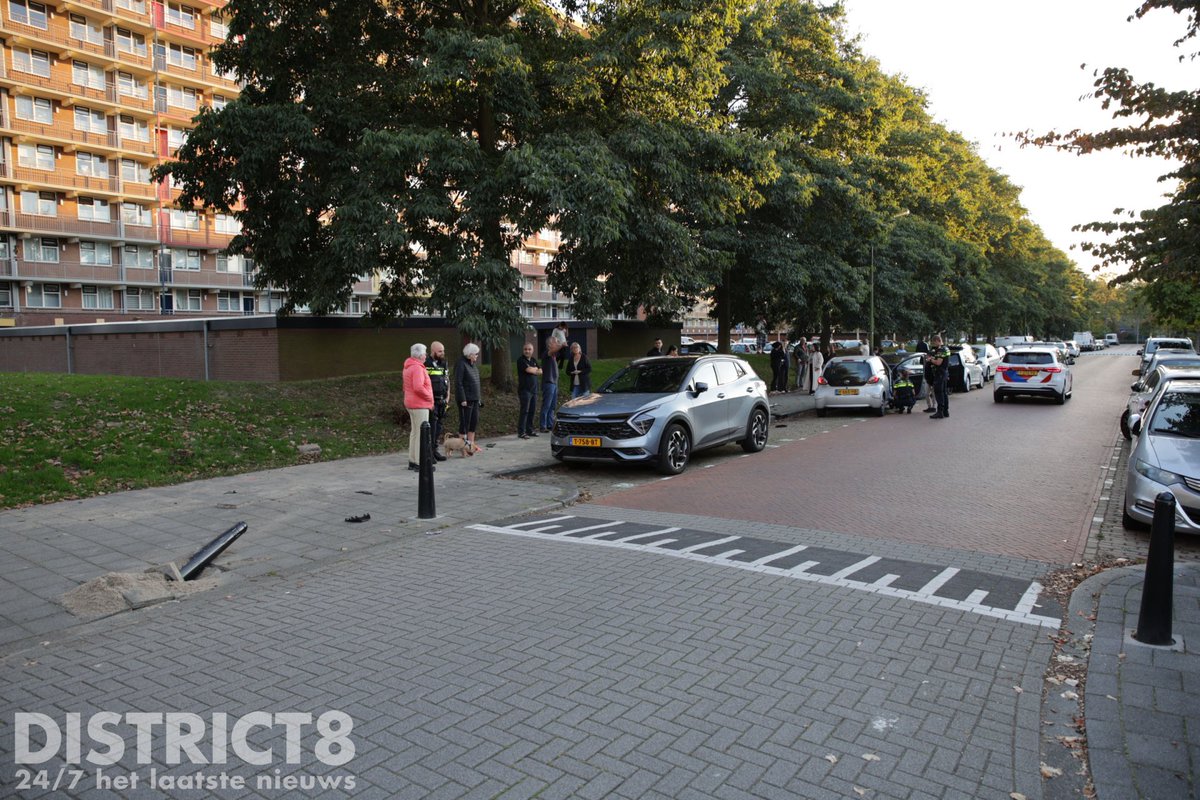 Automobiliste uit de bocht gevlogen op Hendersonstraat in Rijswijk