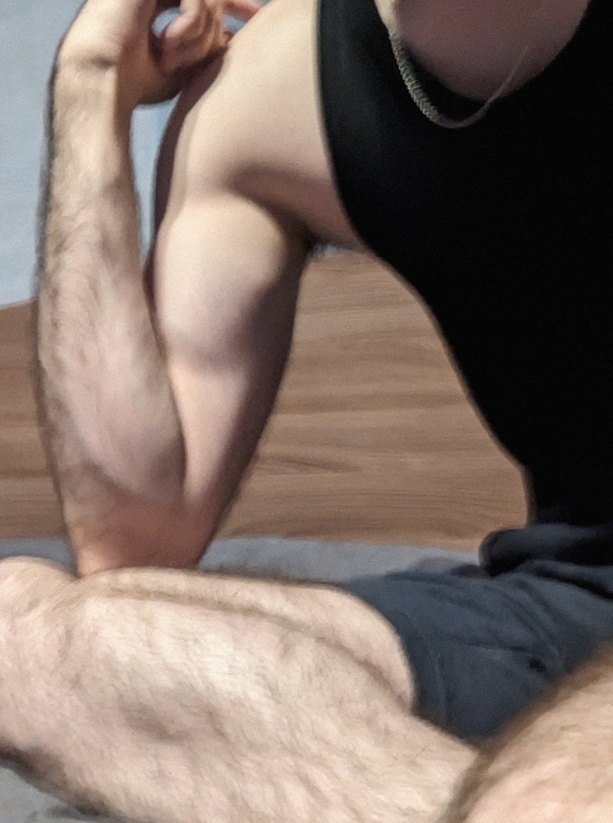 bitsofdb's tweet image. blurry biceptember right at the end
