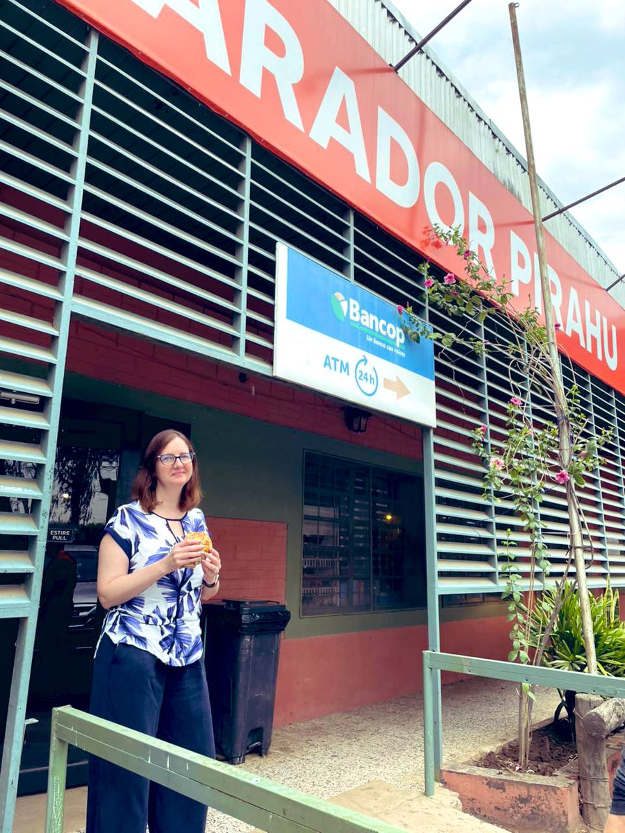 ¡De nuevo camino al Chaco! 

Vamos rápido para huir de la tormenta 🏃‍♀️⛈️ pero no pude evitar quedarme en una parada que ya es una deliciosa tradición 😋