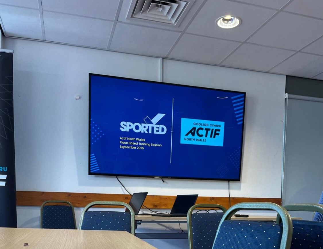 OWestSported's tweet photo. Really busy but enjoyable September. From North Wales to Cardiff and everywhere in between. 

Sported Wales passing the 300 club mark.

Loads of networking events, partner meetings, funding fairs and of course new club sign ups. Looking forward to what’s next 👌🏻 https://t.co/AmcAyg6lMI