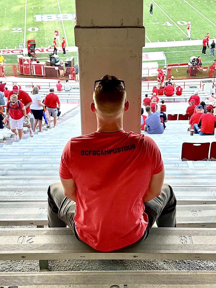 cfbcampustour's tweet image. Nebraska x Obstructed Views Concept Helmet