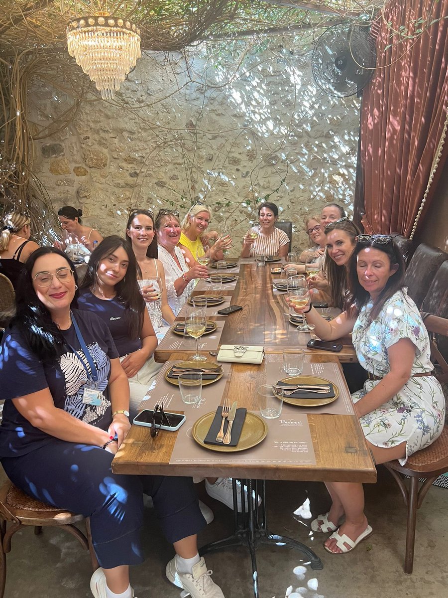 Le Petit Monde tweet media