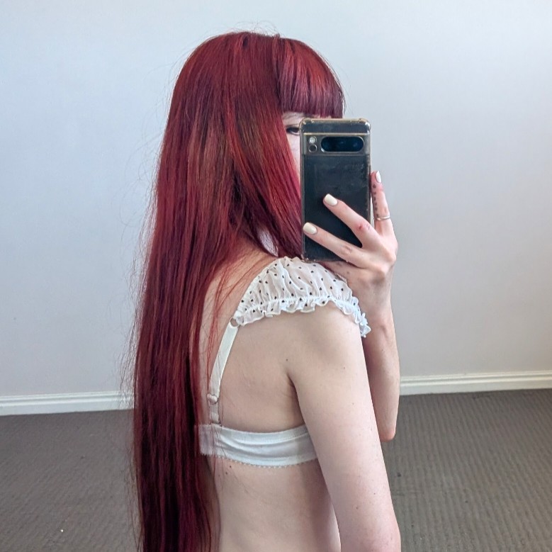 WolfeCasssy's tweet photo. Bloody twitter won't let me upload a new profile photo. HERE. https://t.co/dKkRPDmeLJ