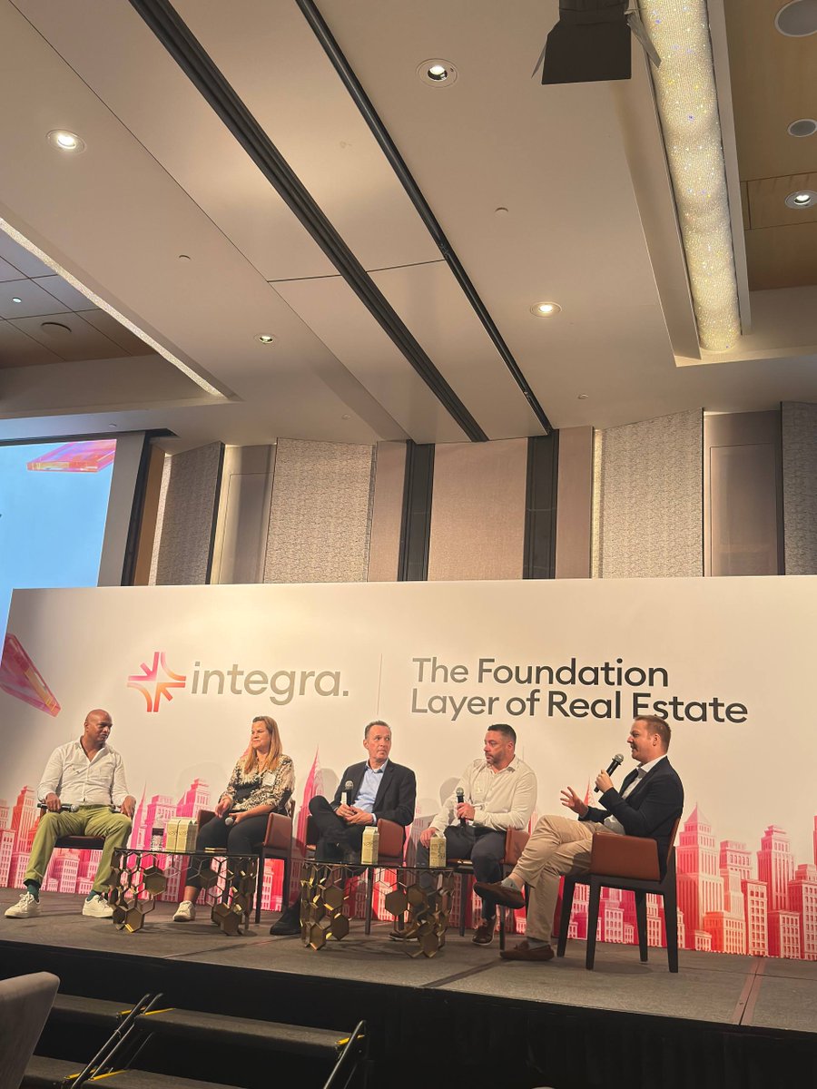 PropbaseApp's tweet image. 🚀 Kevin Goos Shares Propbase’s Vision at @integra_layer Launch Event in Singapore 🚀

We are pleased to share that the @PropbaseApp team is currently in Singapore for Token2049 Week, participating in one of the most prominent gatherings in the global Web3 and digital assets…