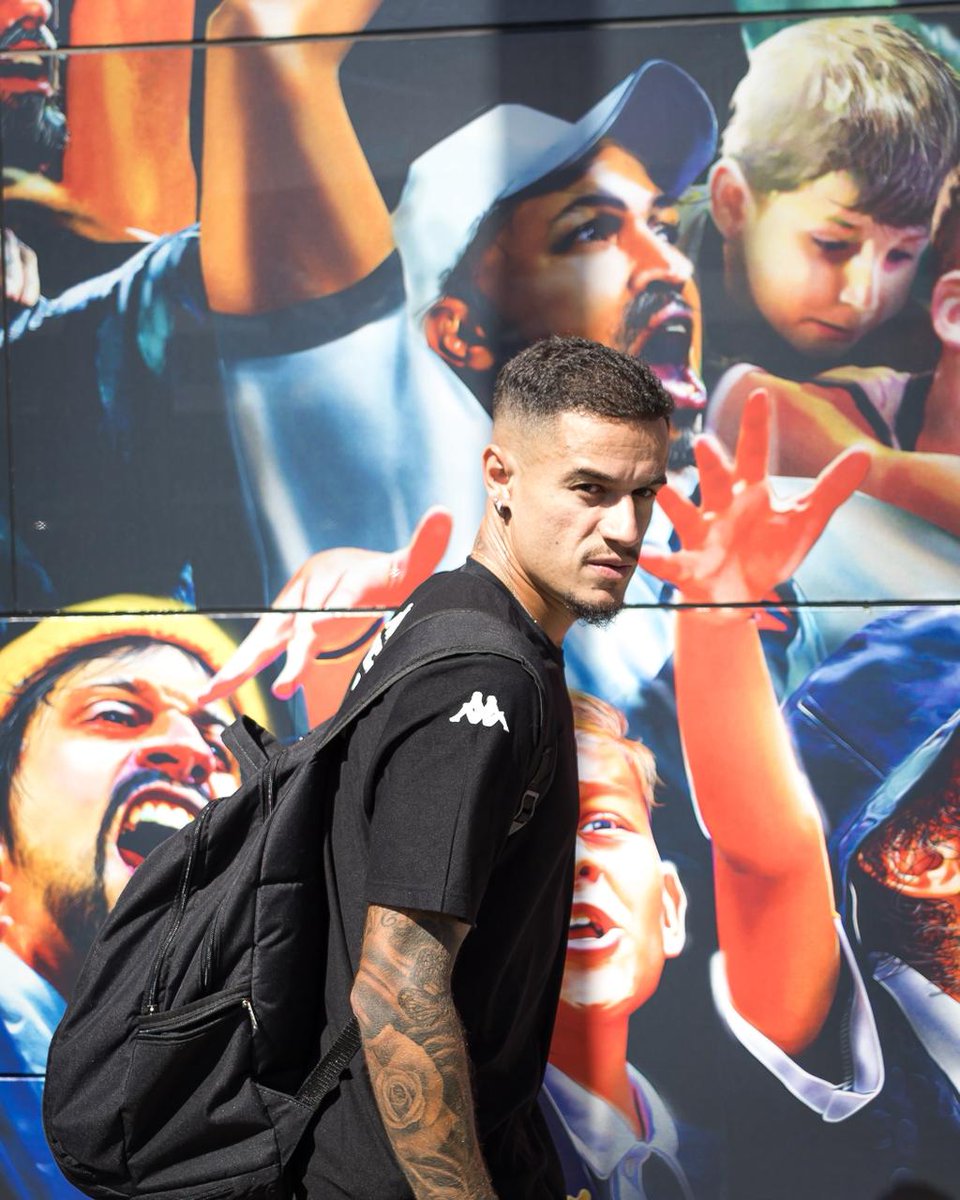 VascodaGama's tweet photo. Partiu, SP 🚍✈️💢

📸: Matheus Lima | #VascoDaGama https://t.co/NwOfWKU71y